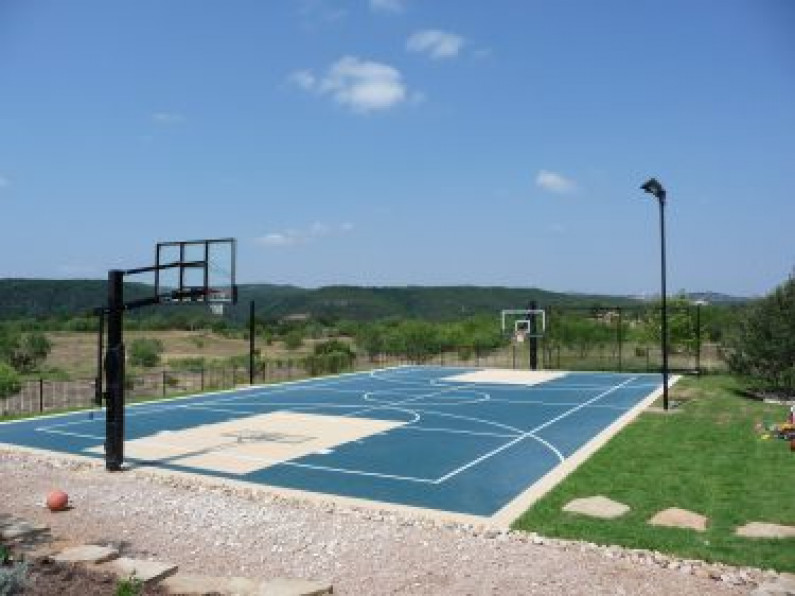 Austin Backyard Court