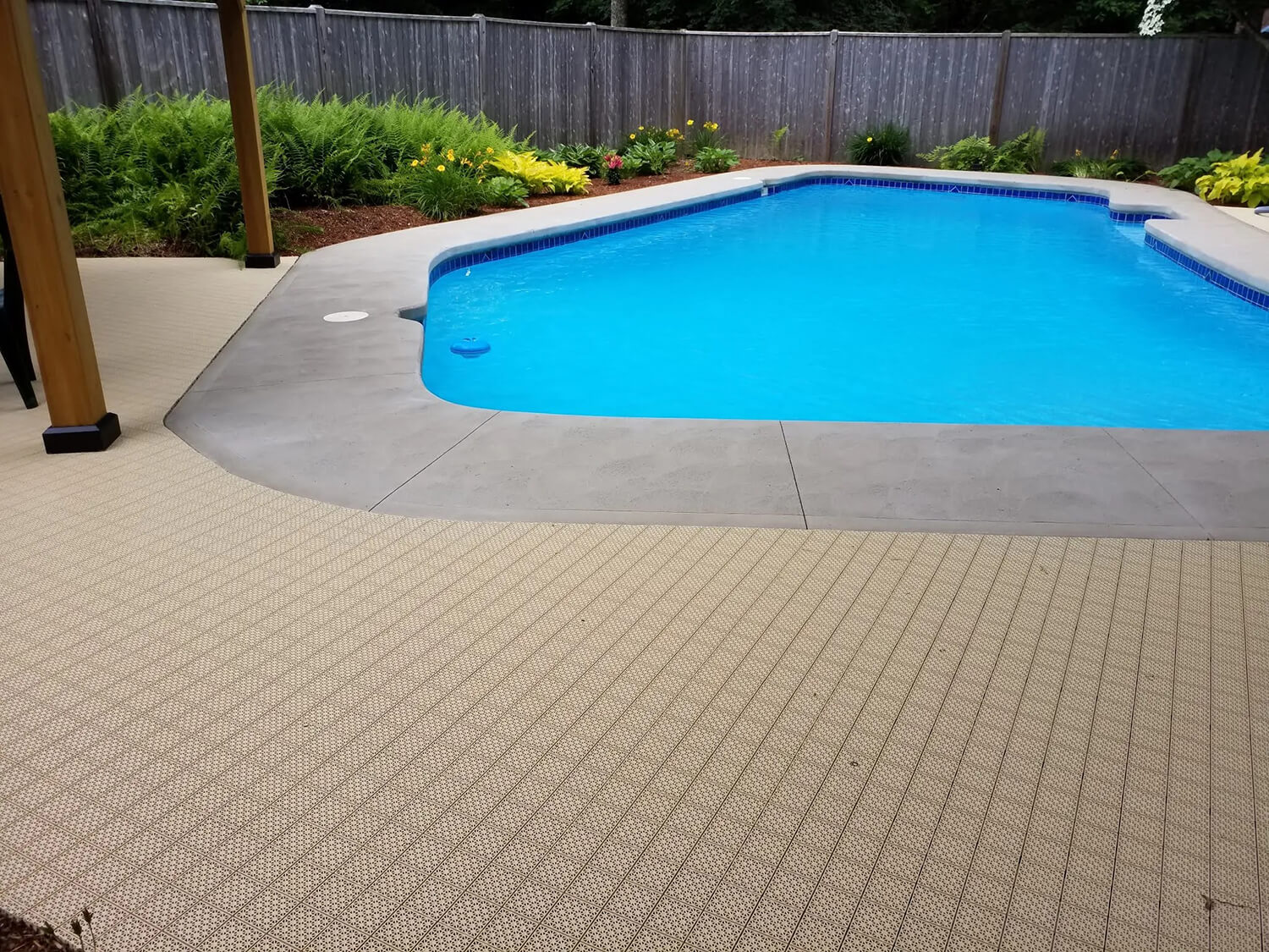 Mary Ellen S Coventry RI